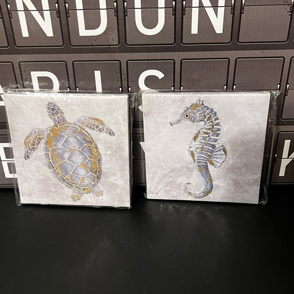 New Set Turtle & Seahorse Decorative Canvas Prints with Gold Foil 8IN x 8IN - Picture 12 of 13